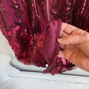 PrettyLittleThing | Dresses | Nwt Pretty Little Thing Burgundy Sleeveless Sequin Dress Sheer Illusion Straps | Poshmark PrettyLittleThing | Dresses | Nwt Pretty Little Thing Burgundy Sleeveless Sequin Dress Sheer Illusion Straps | Poshmark